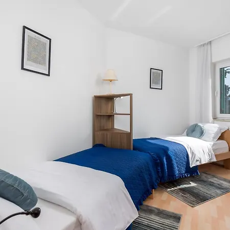Palme Hill With A Pool Apartment