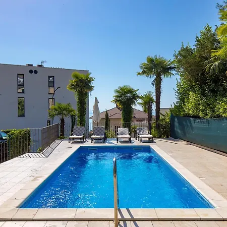 Apartment Palme Hill With A Pool *