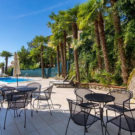 Apartment Palme Hill With A Pool *